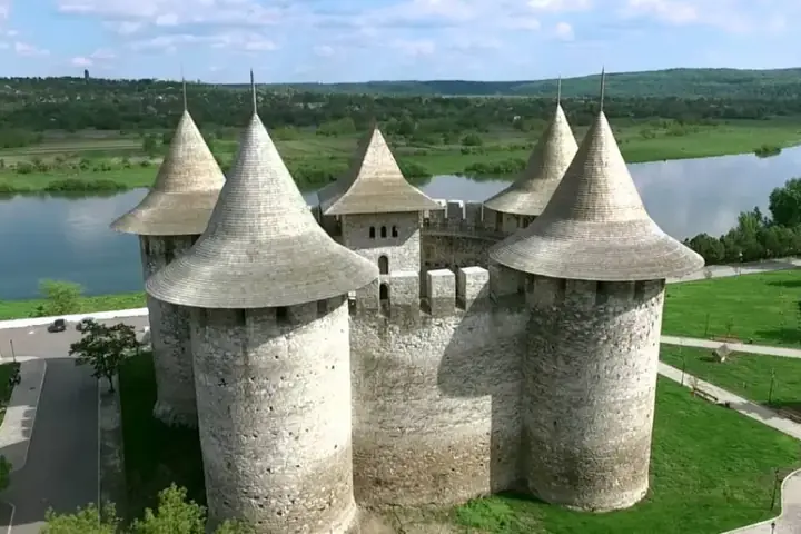 MateoReisen în Soroca – plecări dintr-un oraș istoric spre Europa. Călătorește în siguranță și confort.
