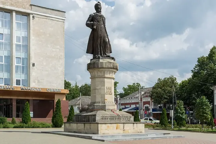 MateoReisen în Orhei – călătorii confortabile din inima Moldovei spre Europa. Tradiție și modernitate în mișcare.​